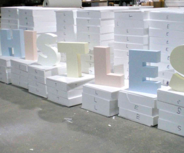 3D letters made of EPS and XPS foam can be designed in repeatable batches thanks to thermal routers and CNC technology